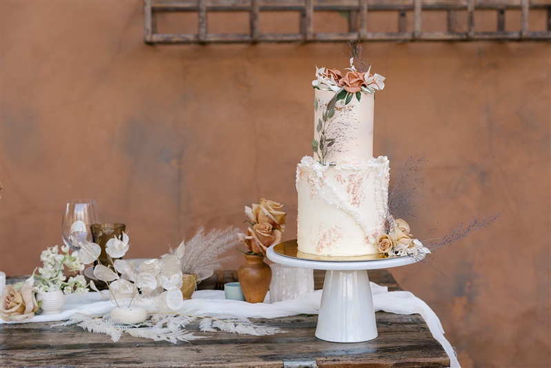 small tiered wedding cake, micro-wedding cake