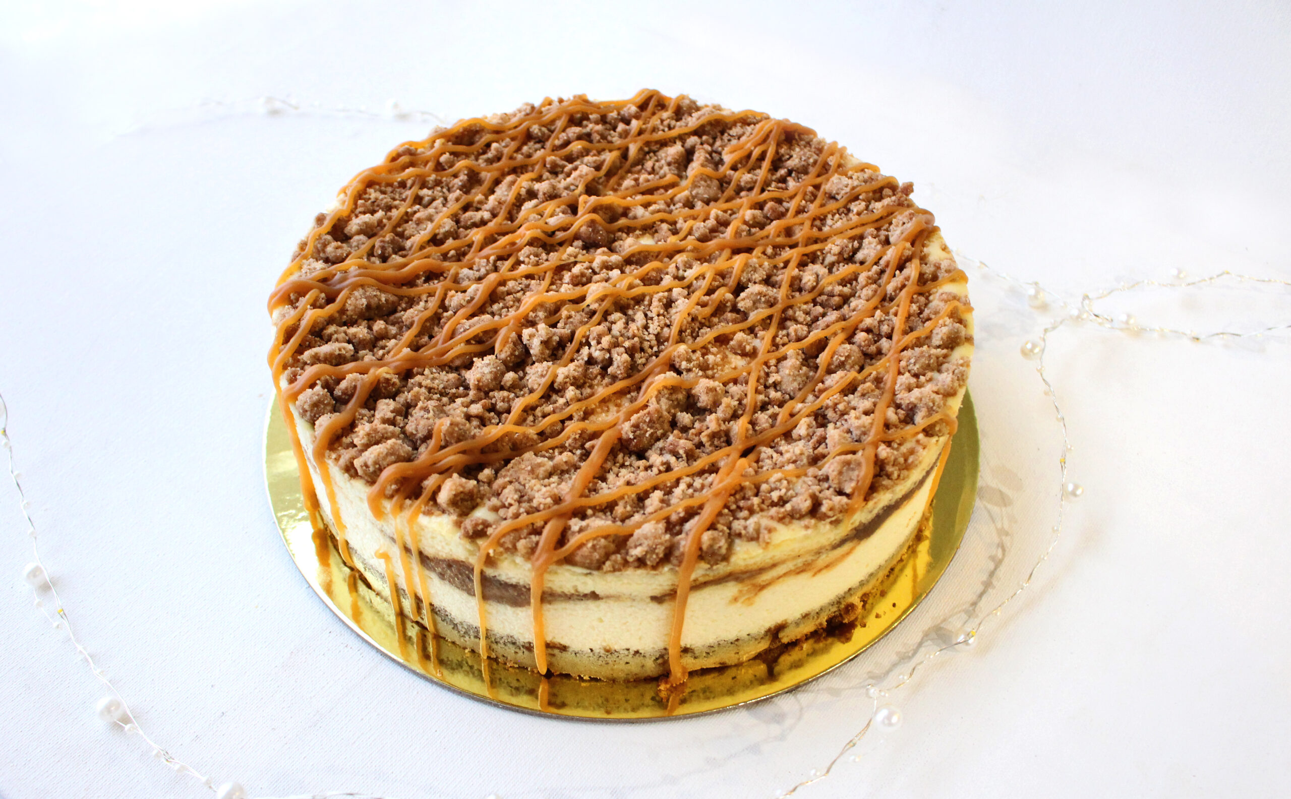 Christmas Caramel Apple Streusel Cheesecake